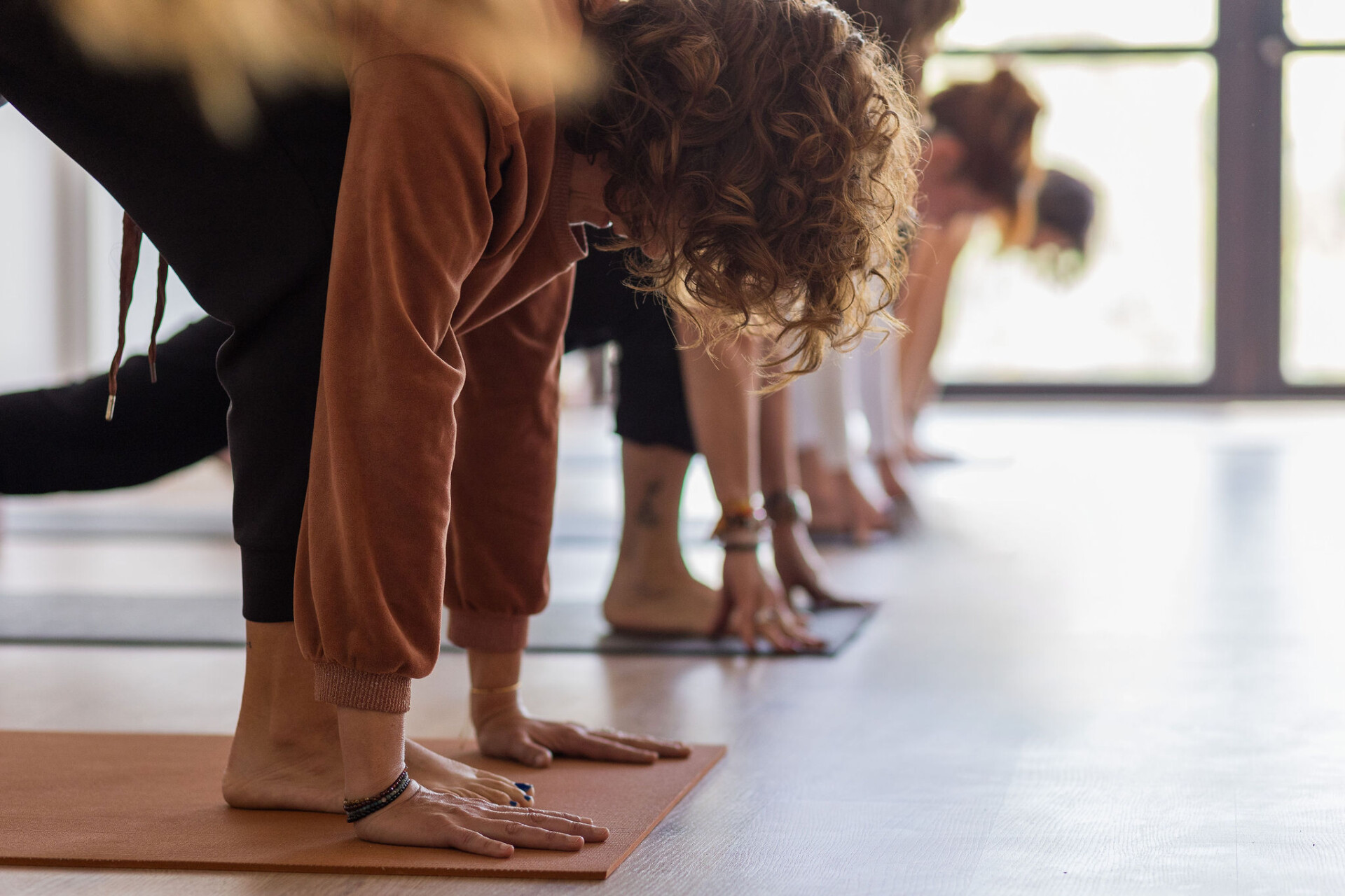 Retiro Yoga Nidra Mantras Cuencos Tibetanos Terapéuticos Alcoy Alicante España Rebeca Ambica Devi